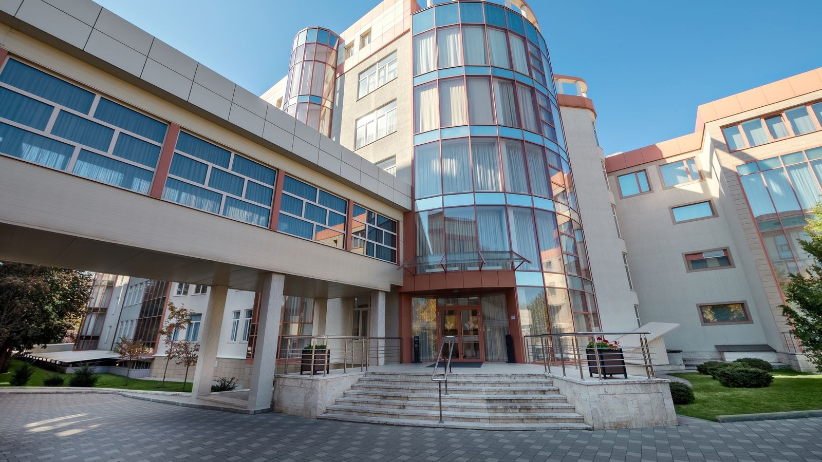 general-main-building