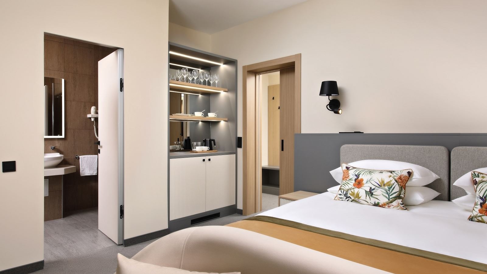 rooms-джуниор-сьют