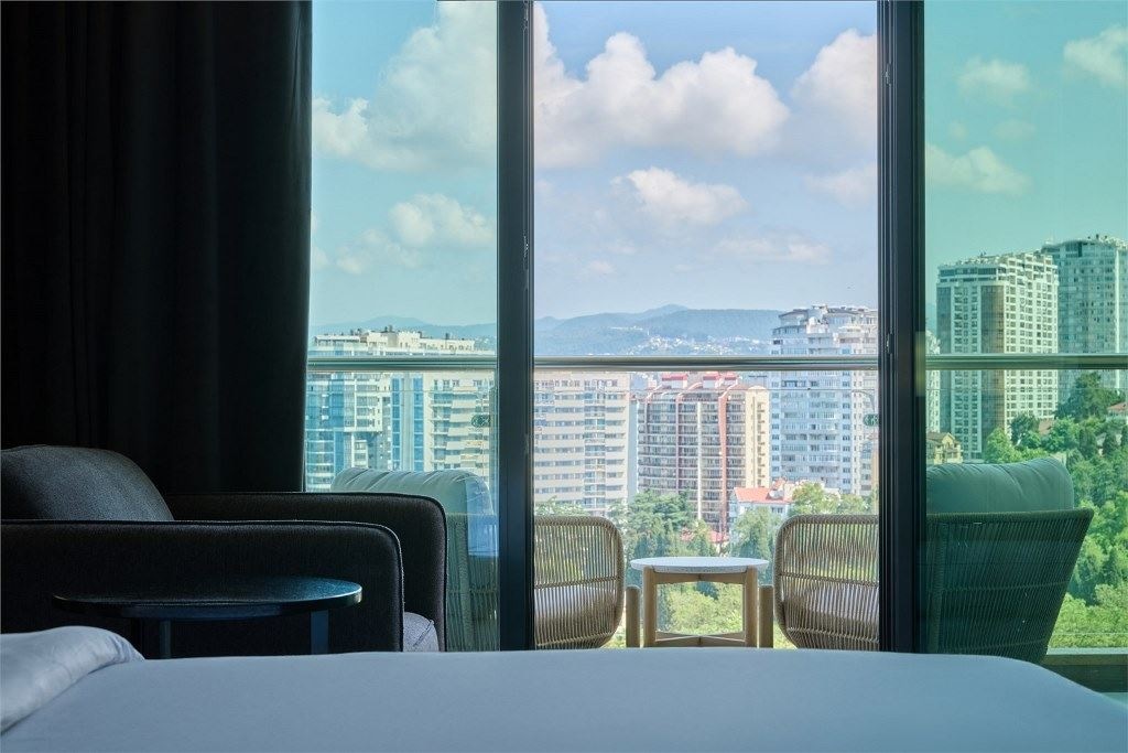 rooms-executive-room-with-city-view-club-floor