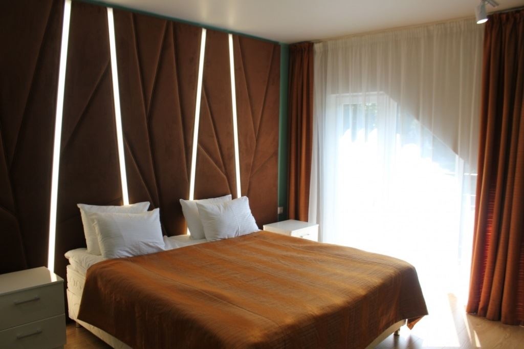 rooms-2-mest-2kom-luxe-komfort