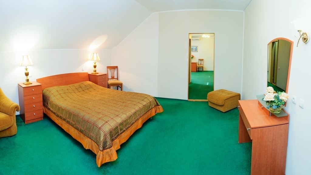 rooms-2-mest-2-komn-luxe