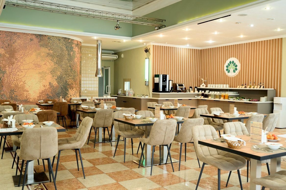 restaurants-obedennyi-zal