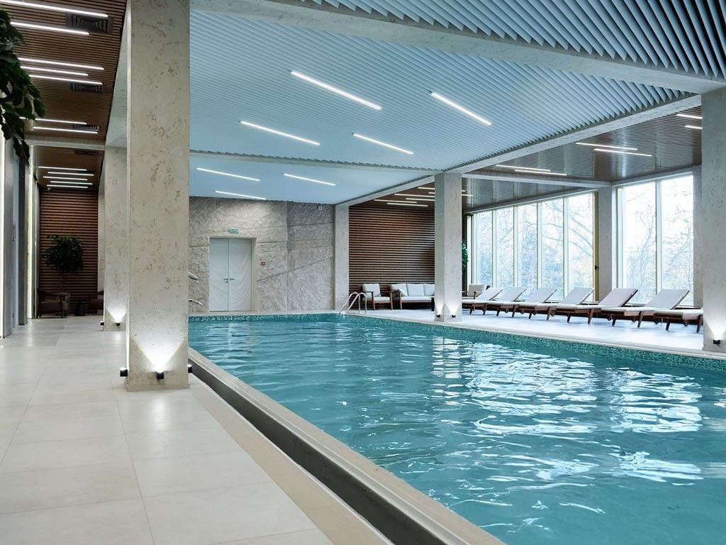 pools-indoor-pool