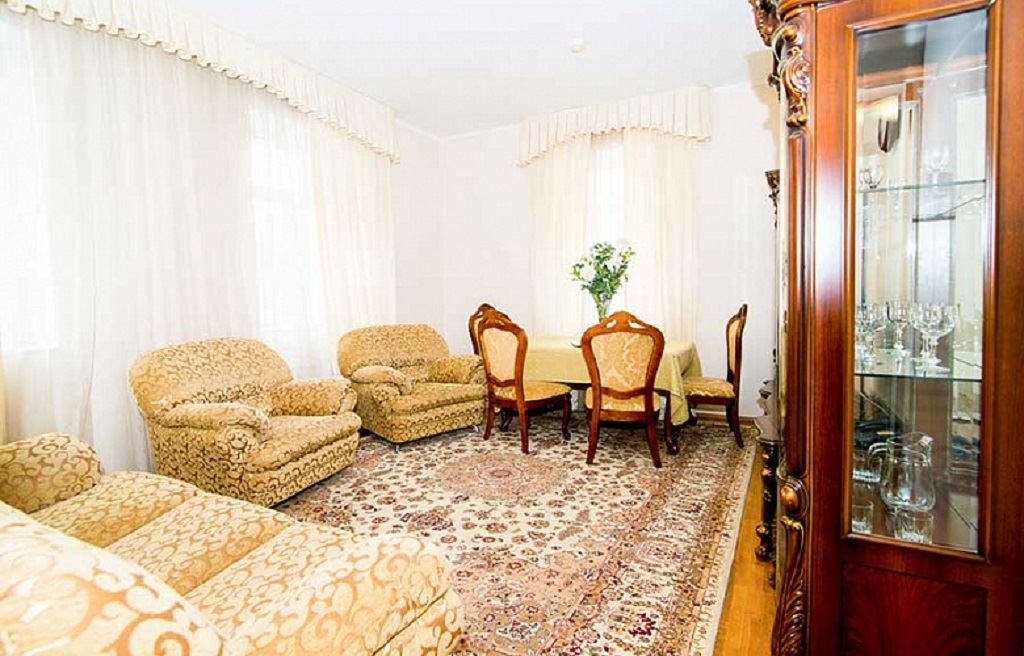 rooms-2bed-2room-junior-suite