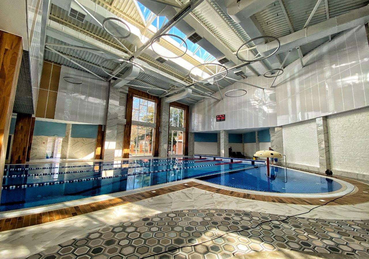 pools-indoor-pool