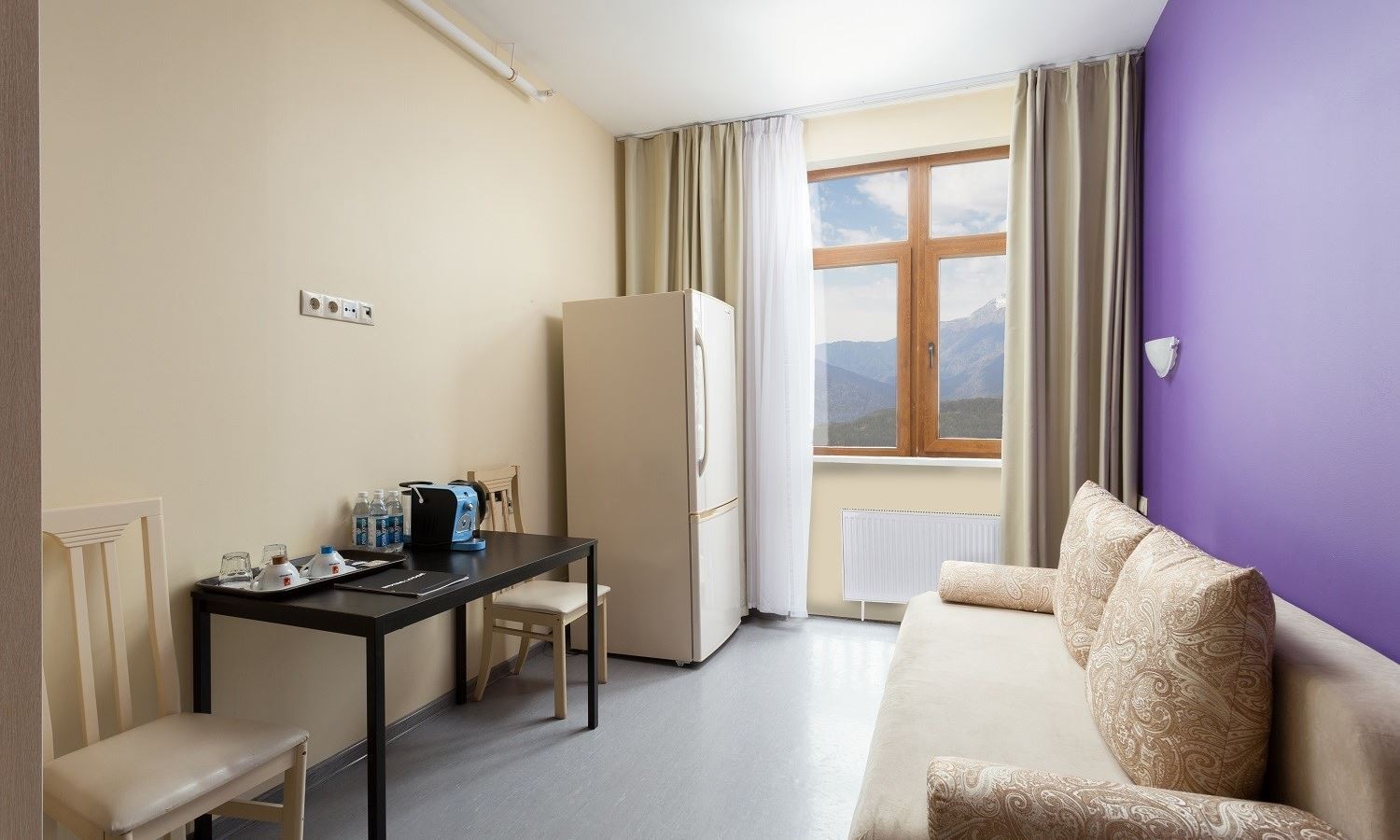 rooms-2-rooms-balcony