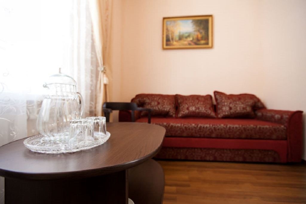 rooms-2-rooms-poluluxe