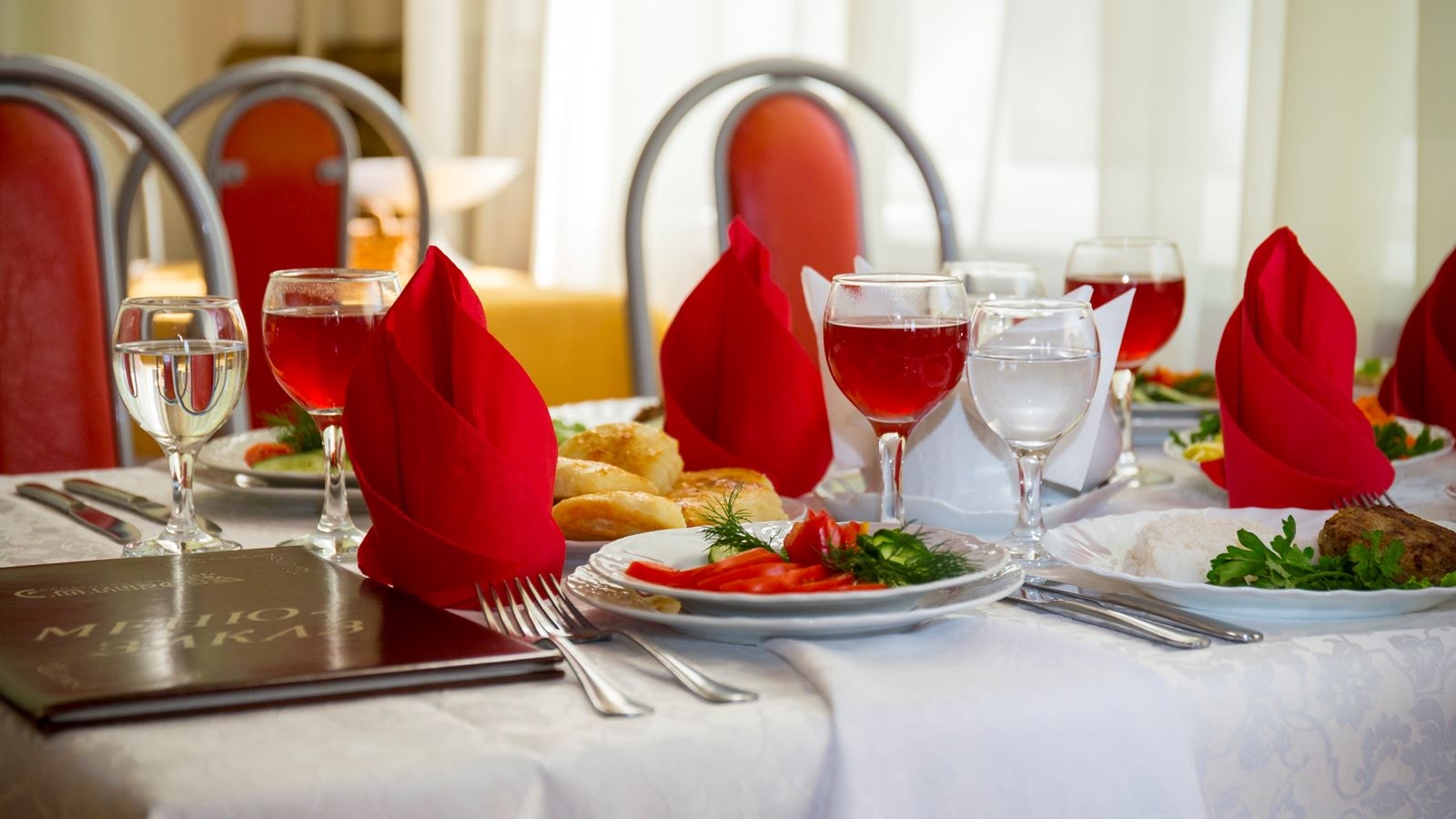 restaurants-obedennii-zal