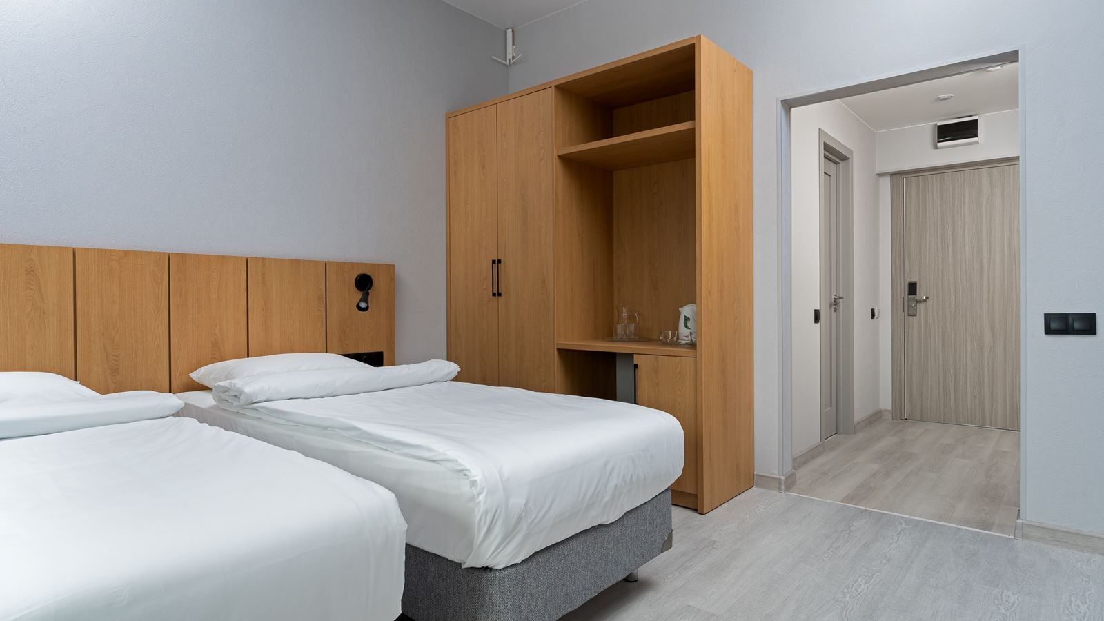 rooms-room-family-economy