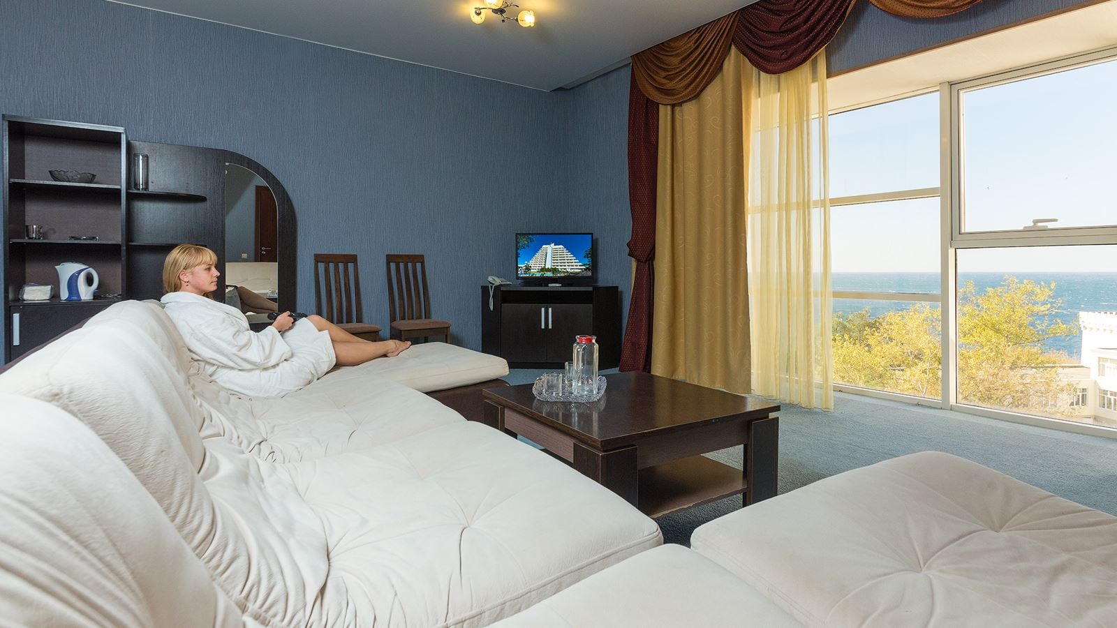 rooms-2-room-panoramic-suite-corpus-3