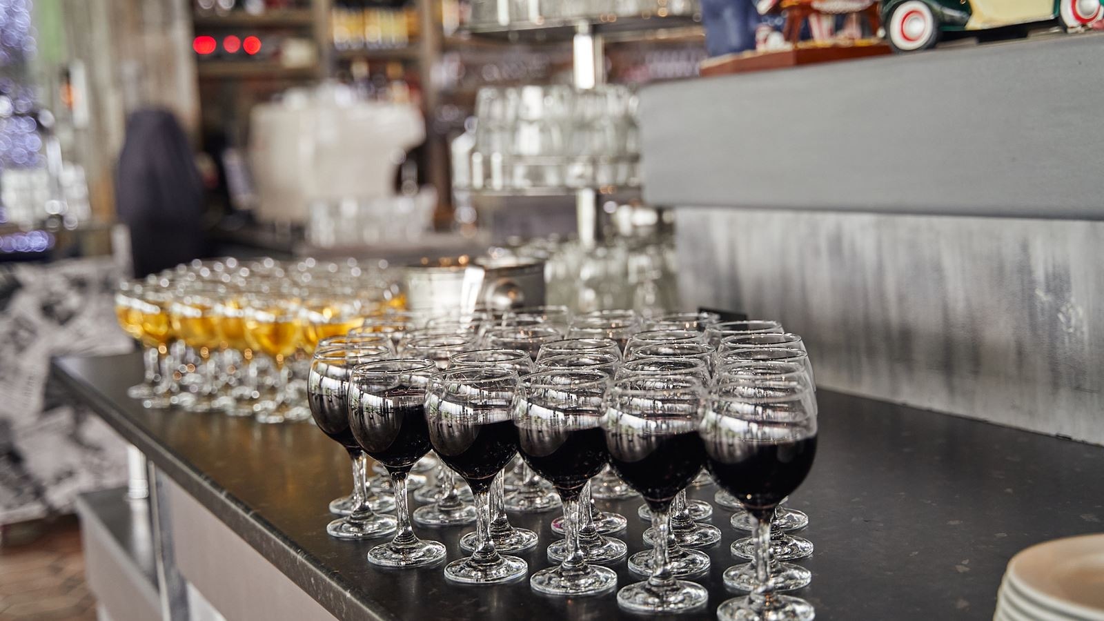 restaurants-restoran-ai-petri