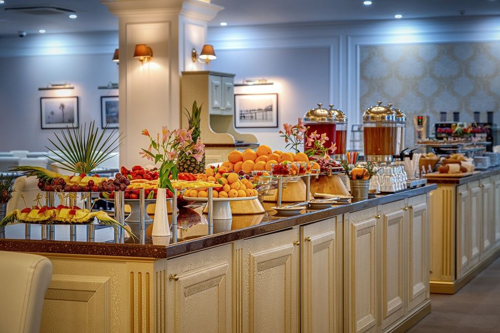 restaurants-restaurant