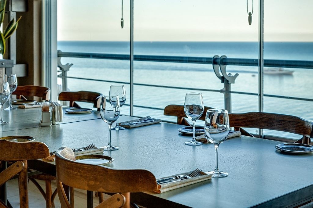 restaurants-restaurant