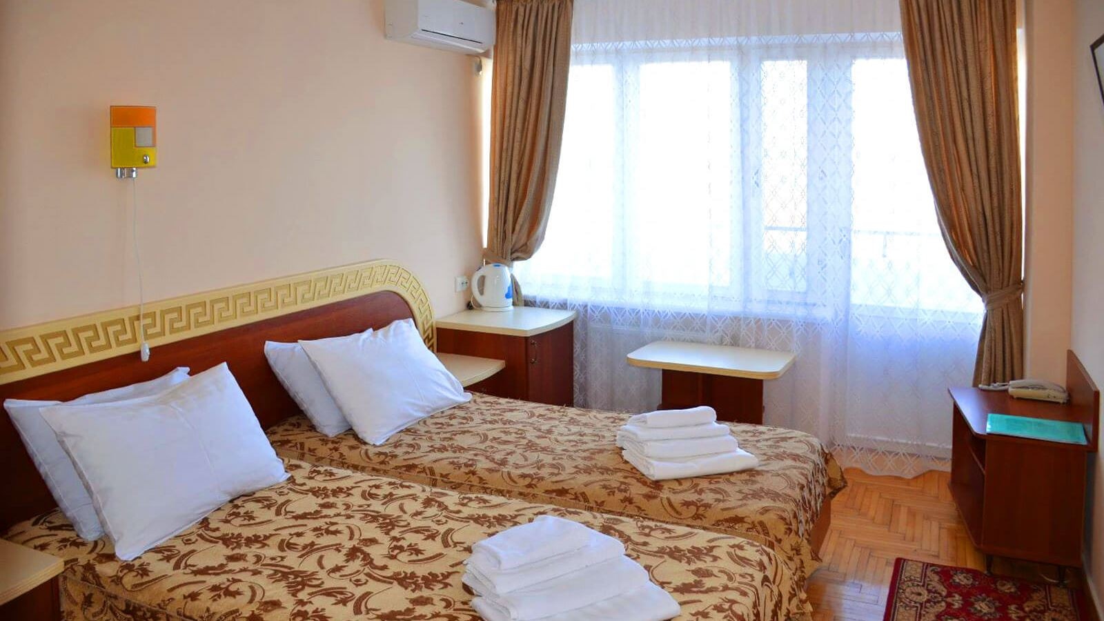 rooms-twin-standart-familyroom