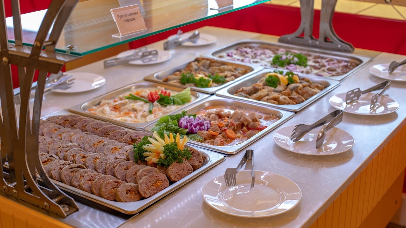 restaurants-restaurant