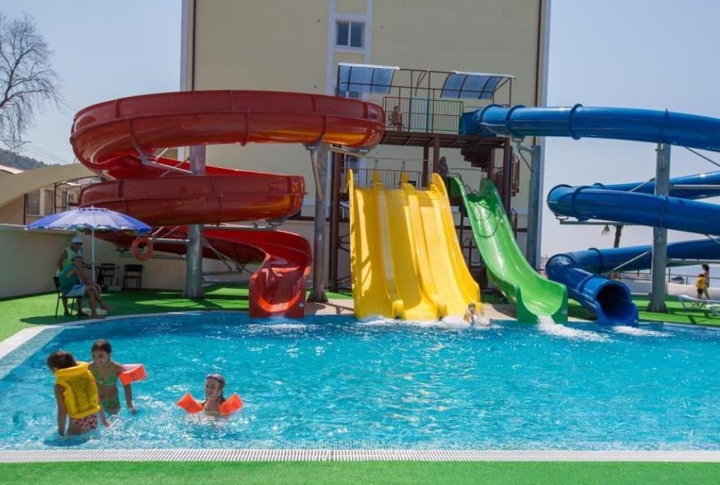 water-park-water-park