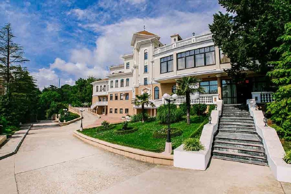 general-main-building