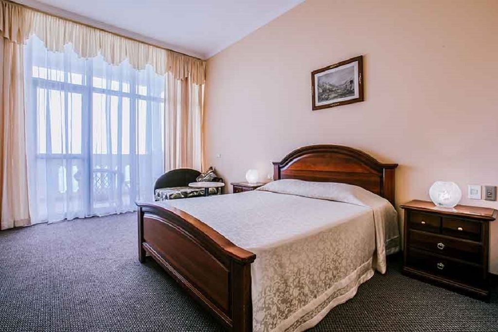 rooms-2bed-1room-comfort