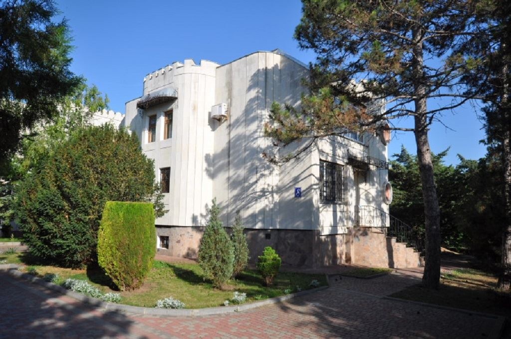 general-main-building