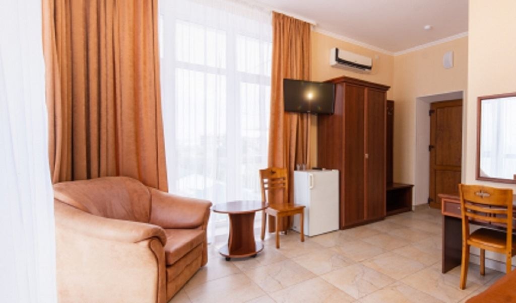 rooms-делюкс-2х-местный-с-видом