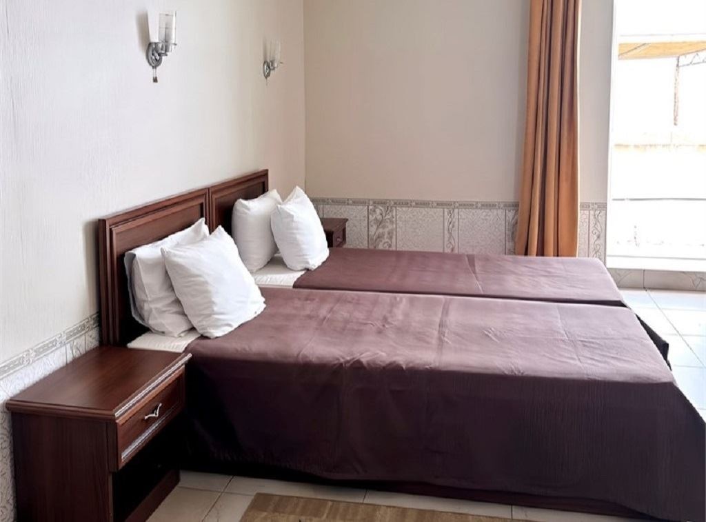 rooms-двухкомнатный-с-выходом-на-море