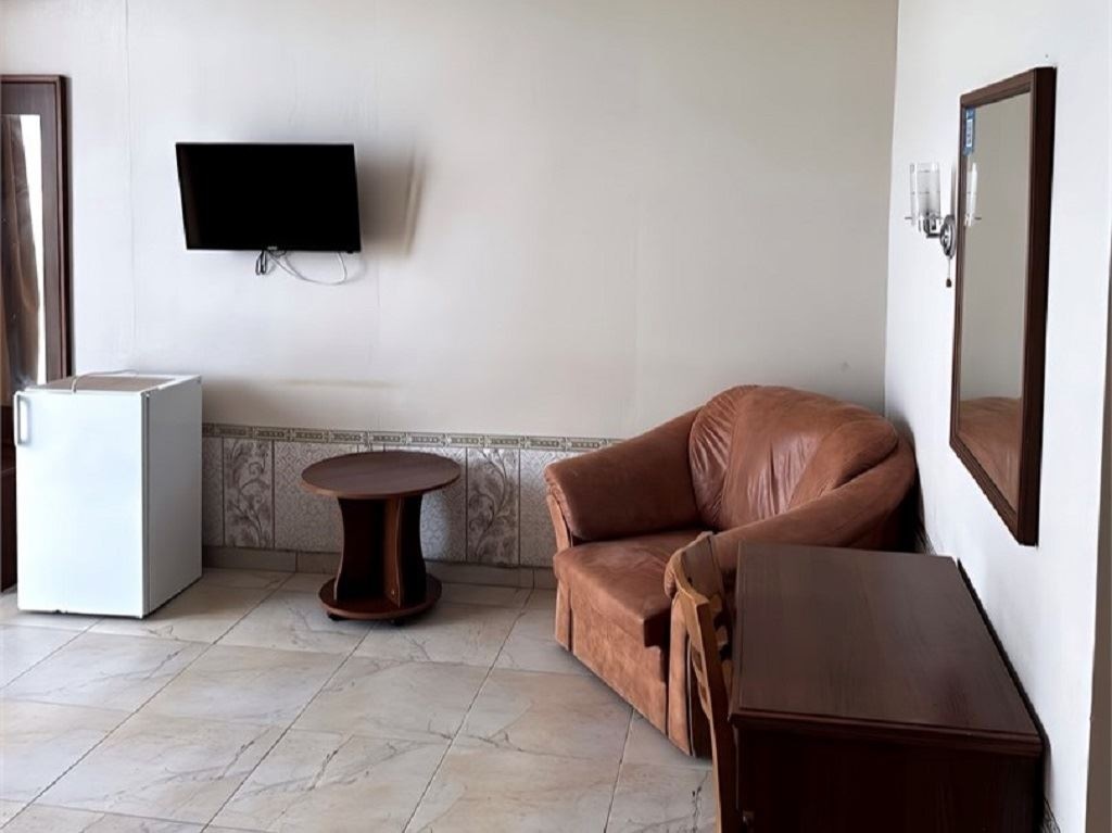 rooms-двухкомнатный-с-выходом-на-море