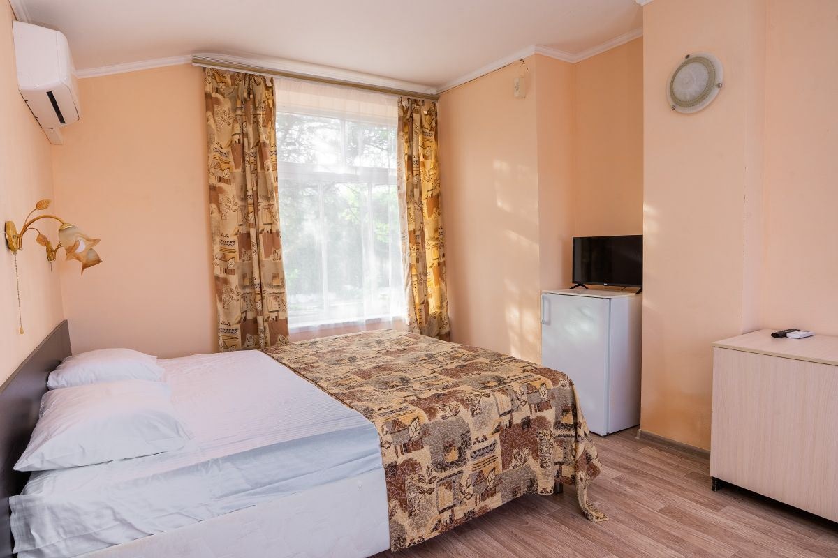 rooms-4-местный-2х-комнатный-каменные-домики