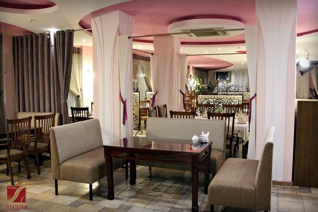 restaurants-cafe-lydia