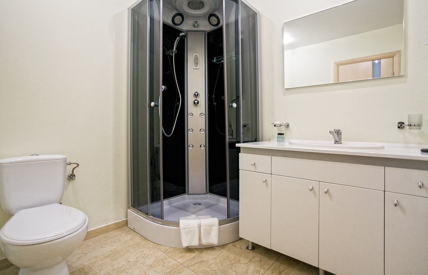 rooms-studio-без-балкона