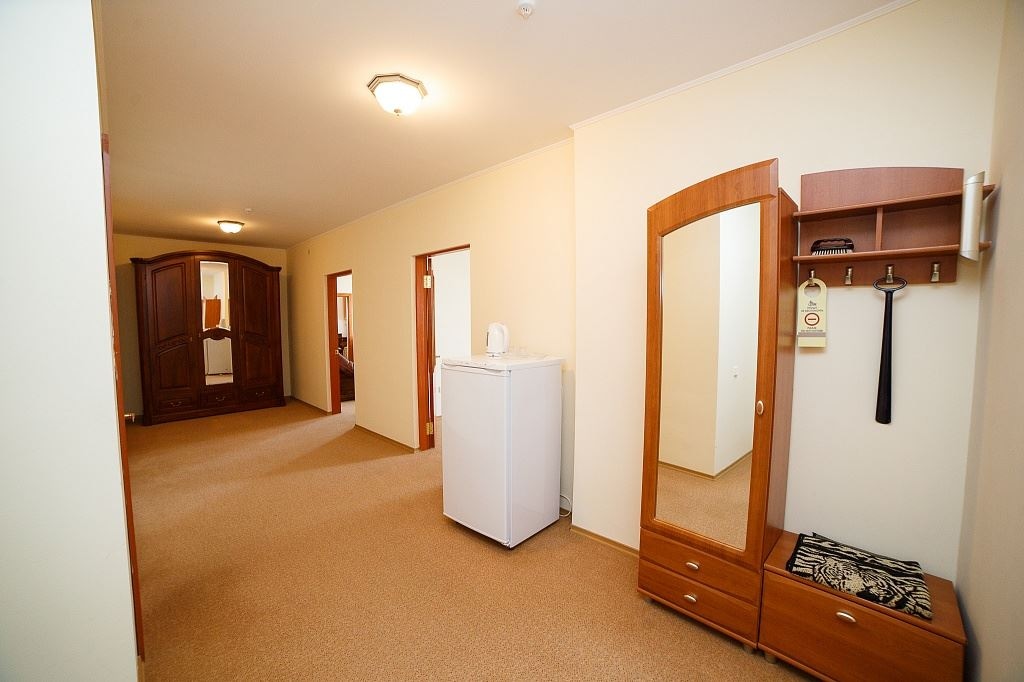 rooms-3-комнатный-2-местный-бизнесцентр