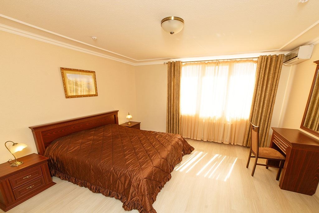 rooms-3-комнатный-2-местный-люкс-корпус-10