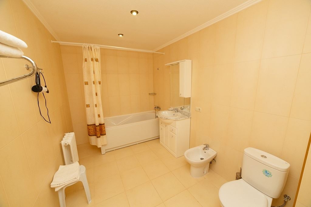 rooms-3-комнатный-2-местный-люкс-корпус-10