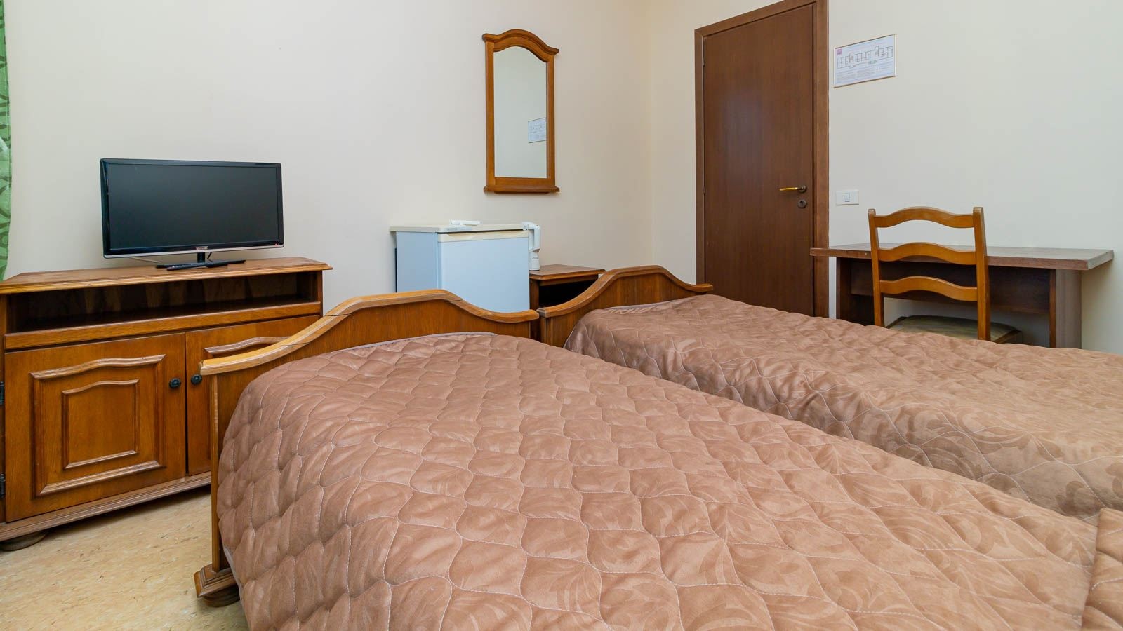 rooms-single-1-floor-without-balcony