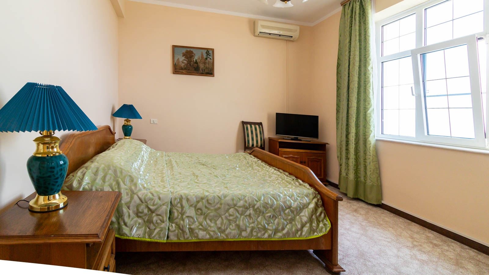 rooms-3-rooms-2-floor-balcony-sea-view