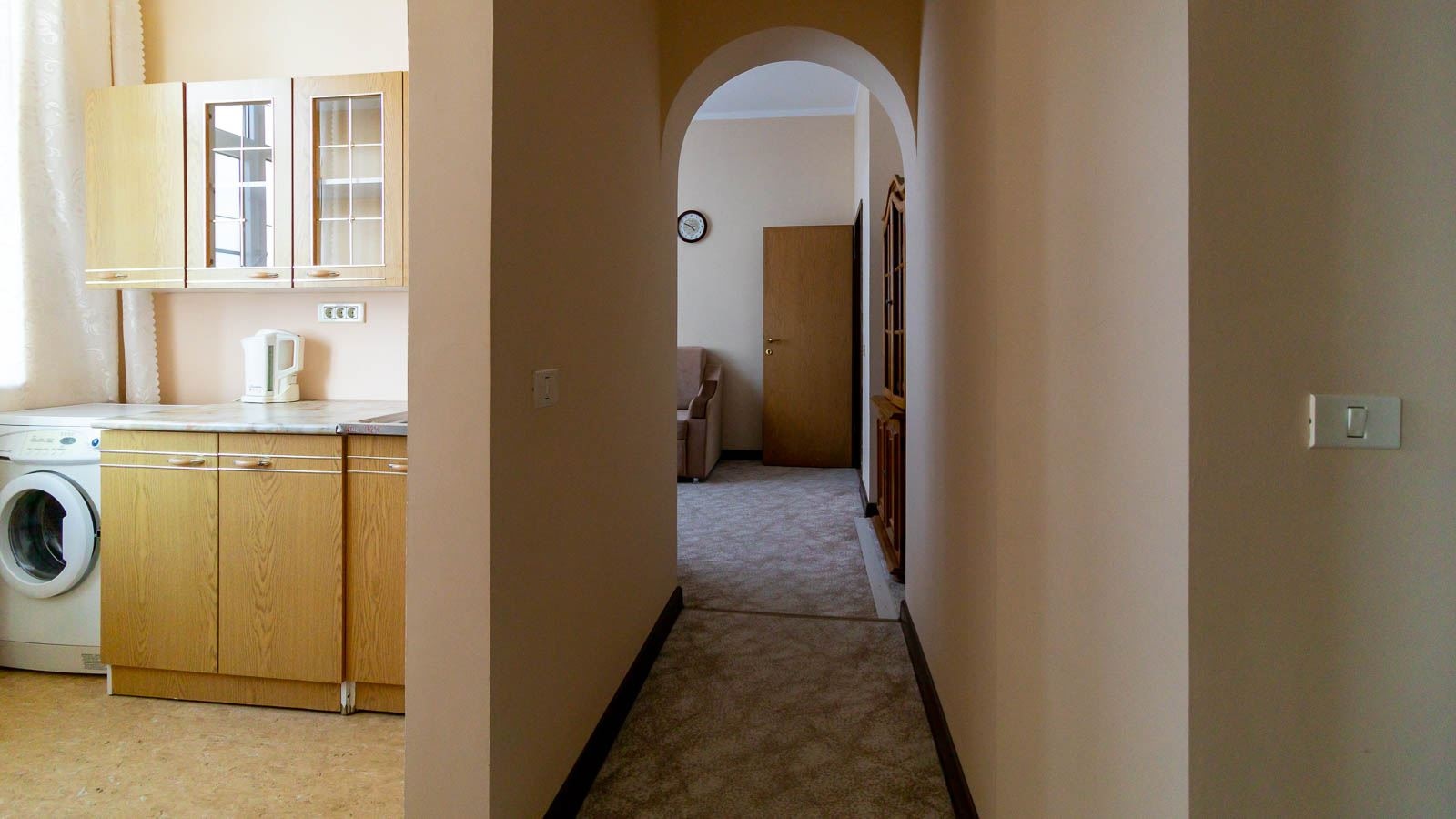 rooms-3-rooms-2-floor-balcony-sea-view