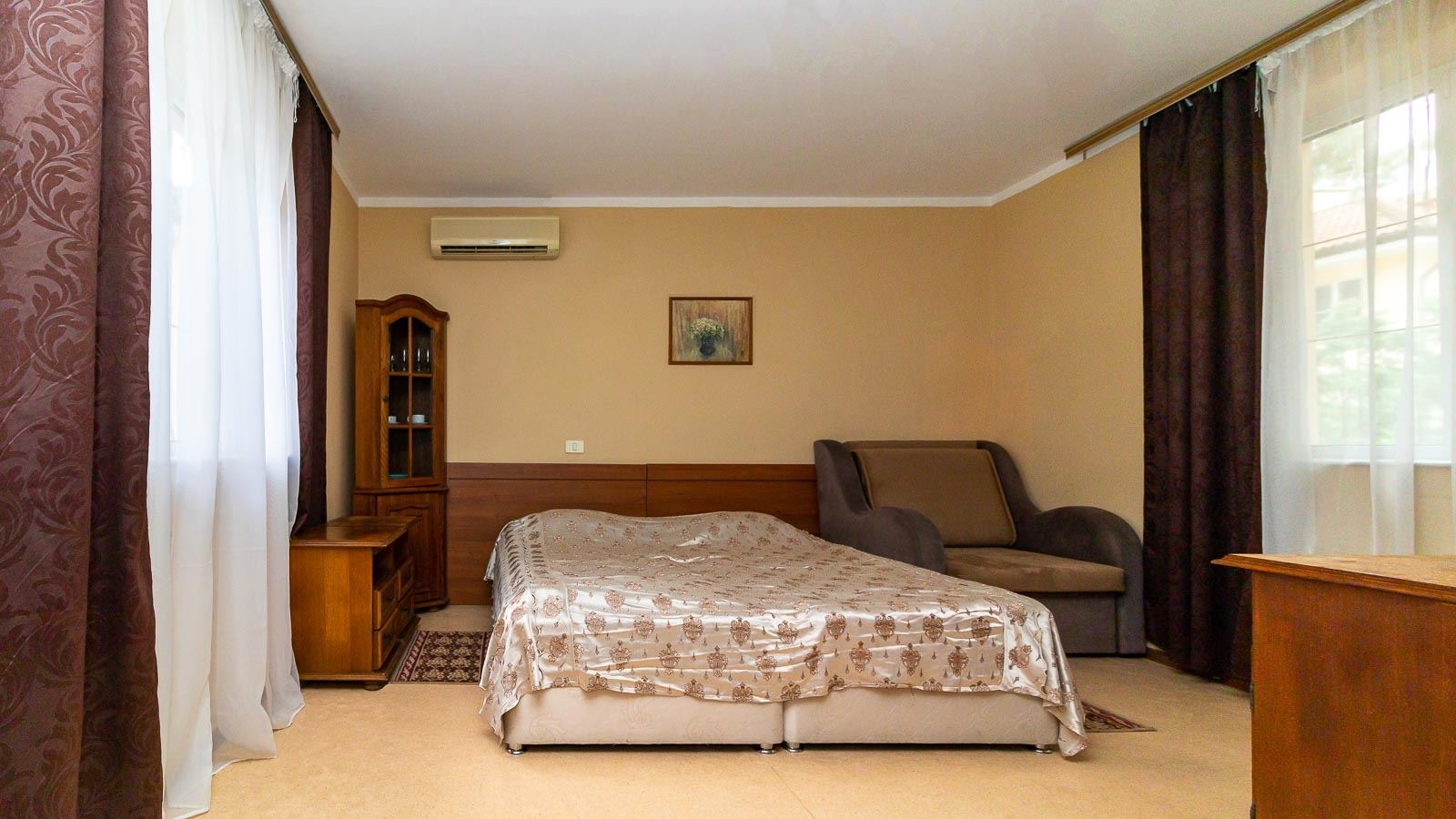 rooms-standart-8-9-cottage-2-floor-balcony