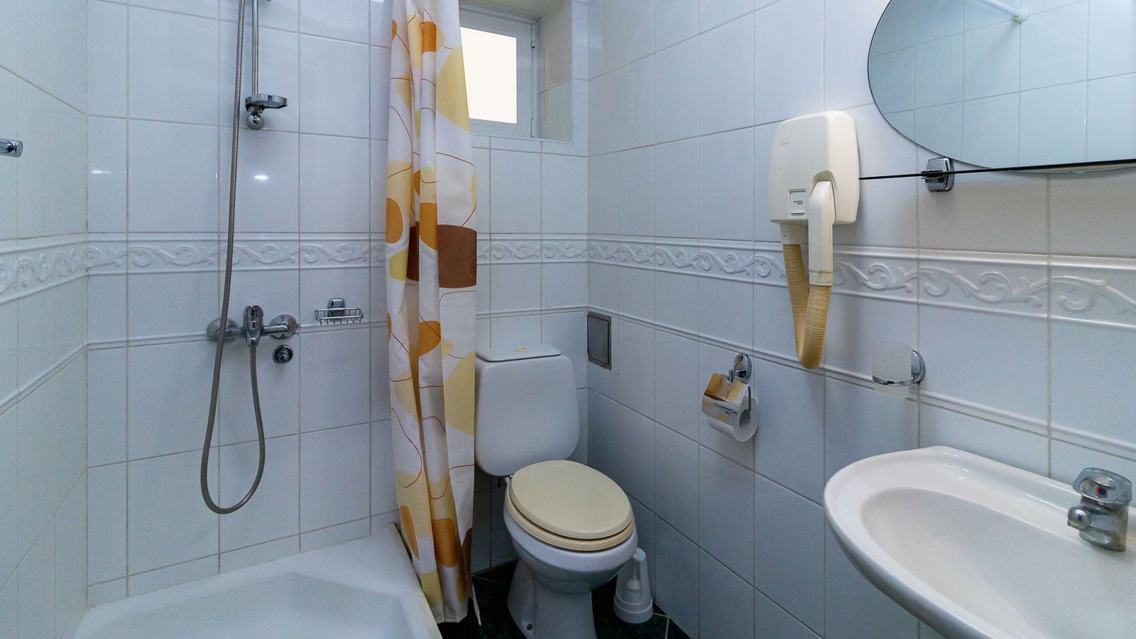 rooms-standart-8-9-cottage-2-floor-balcony