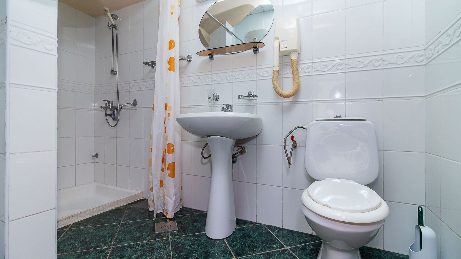 rooms-3-rooms-duplex-10-cottage-balcony