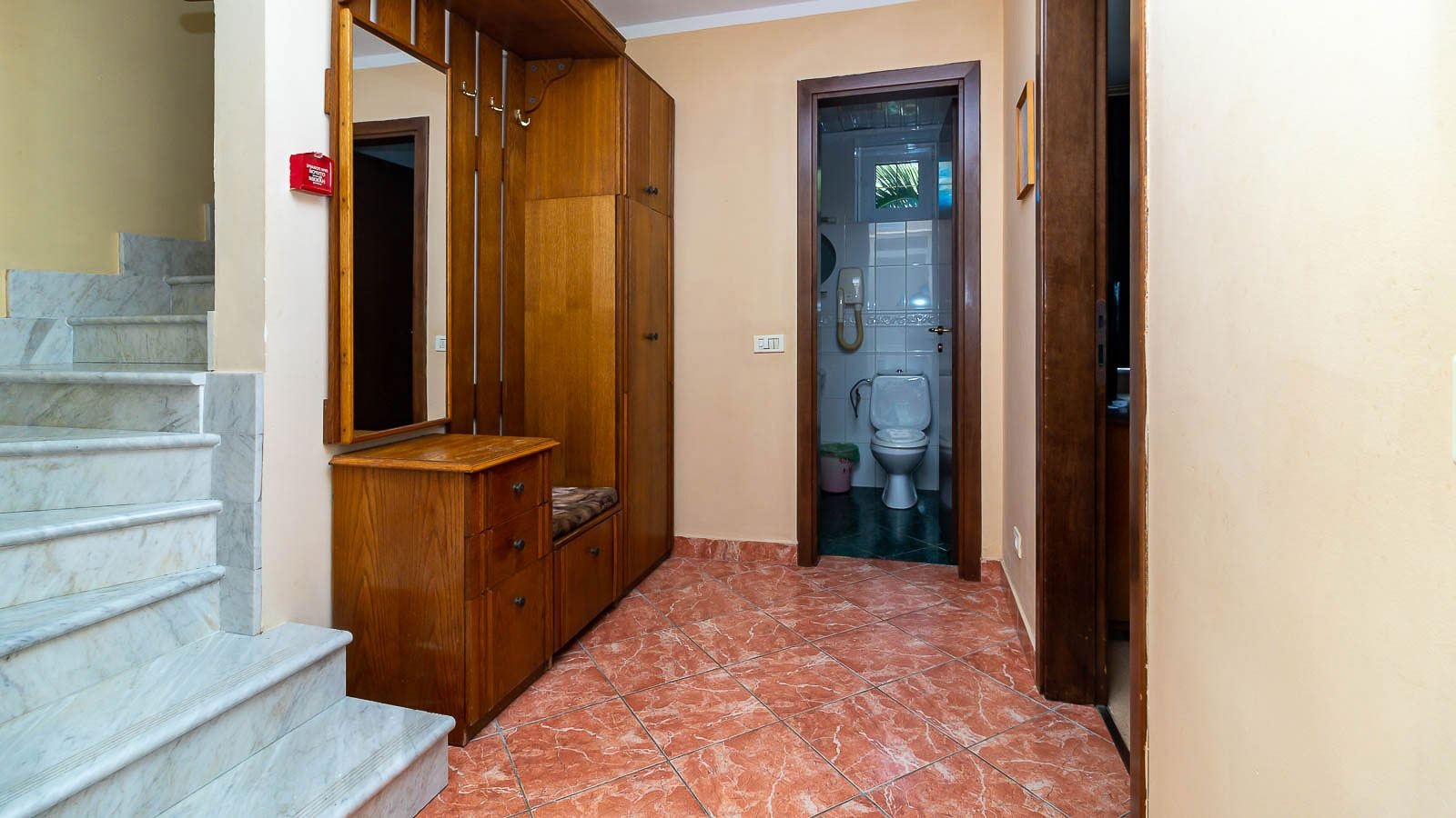 rooms-3-rooms-duplex-10-cottage-balcony