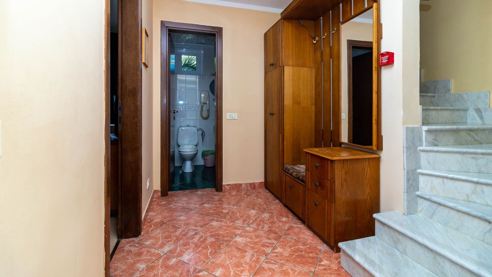 rooms-3-rooms-duplex-11-cottage-balcony-sea-view