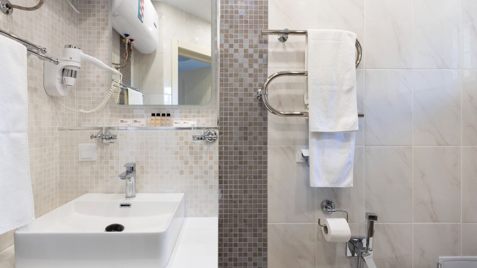 rooms-standart-6-cottage-2-floor-balcony