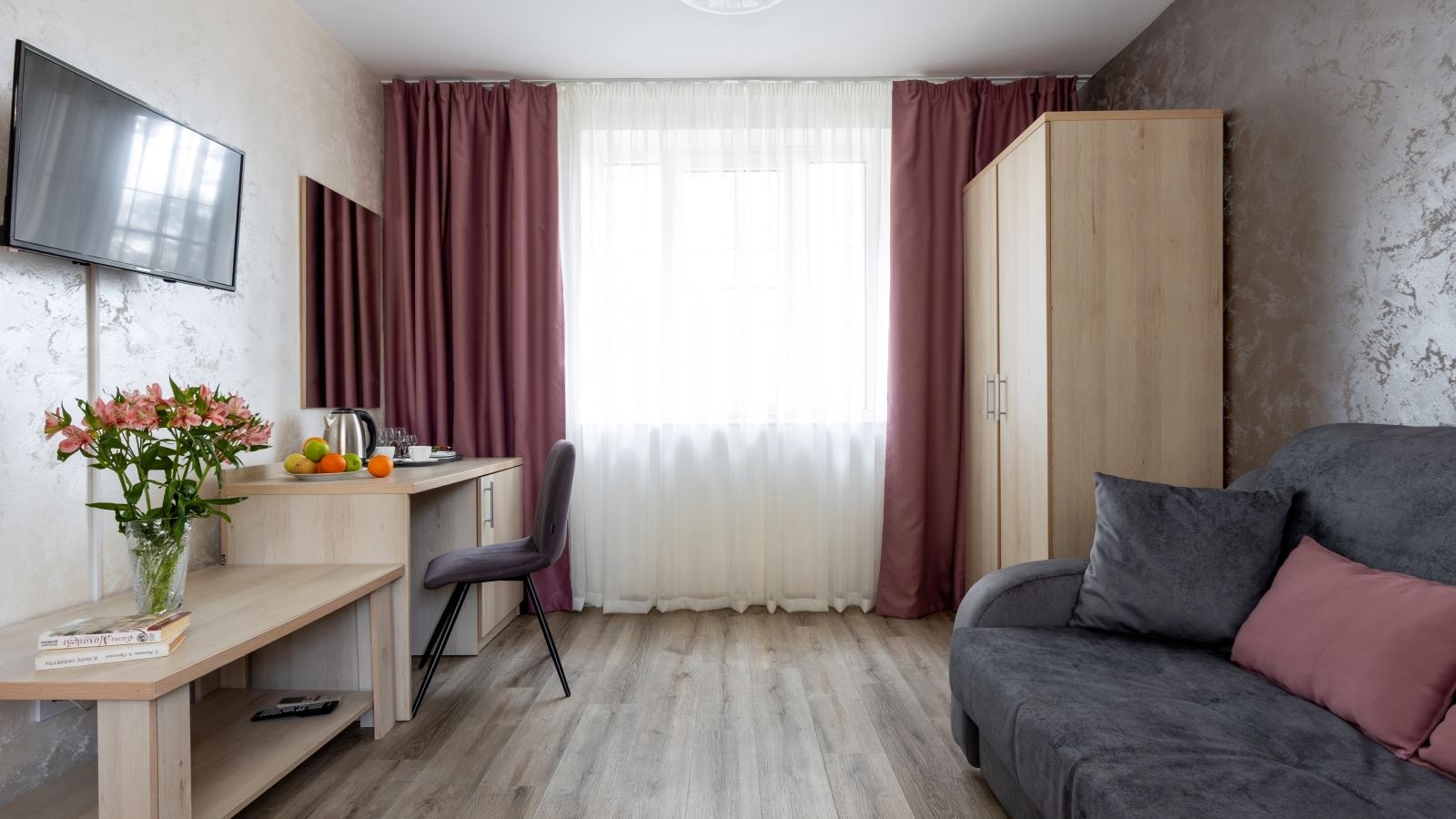 rooms-3-rooms-duplex-7-cottage-balcony