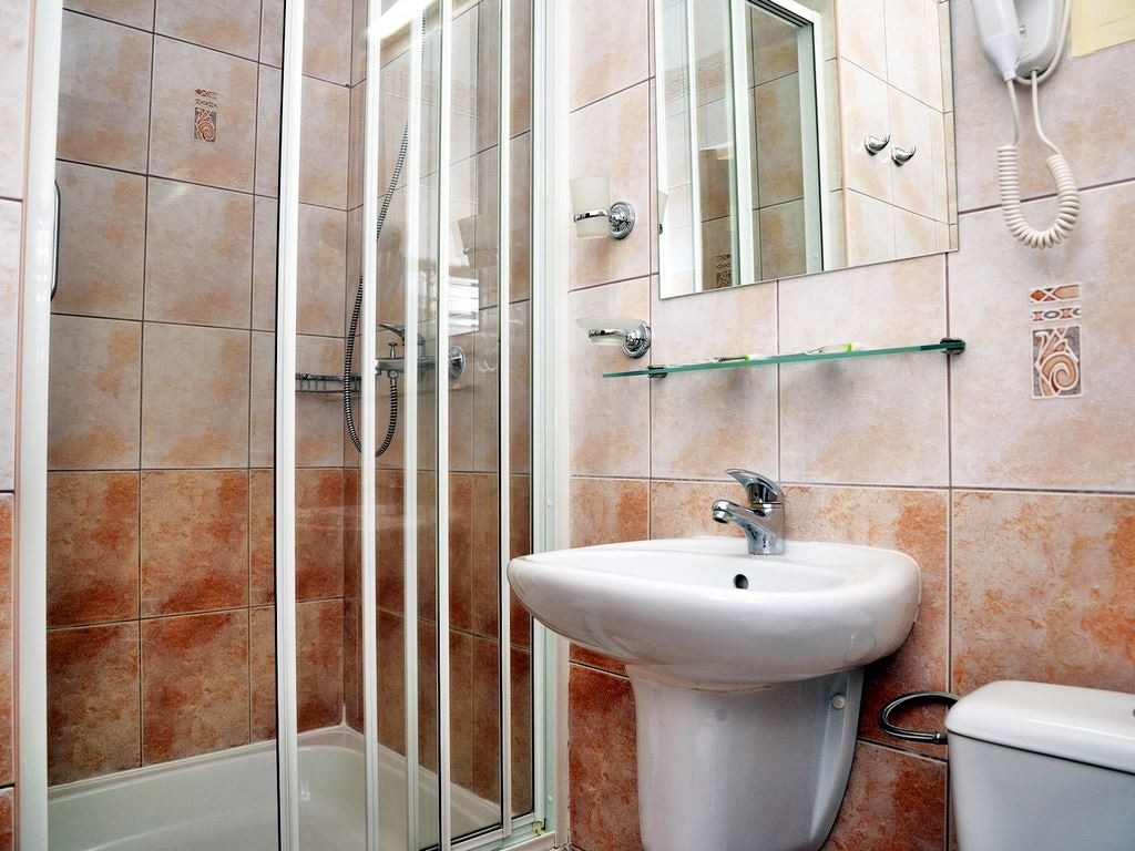 rooms-double-room-1st-category-bld-a