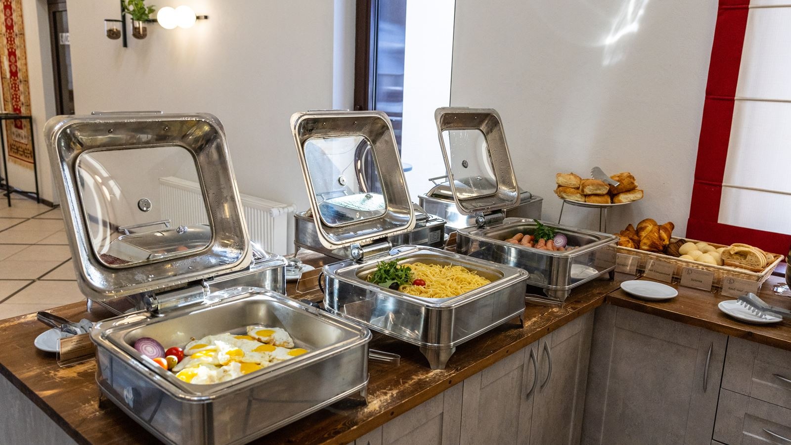 restaurants-restaurant