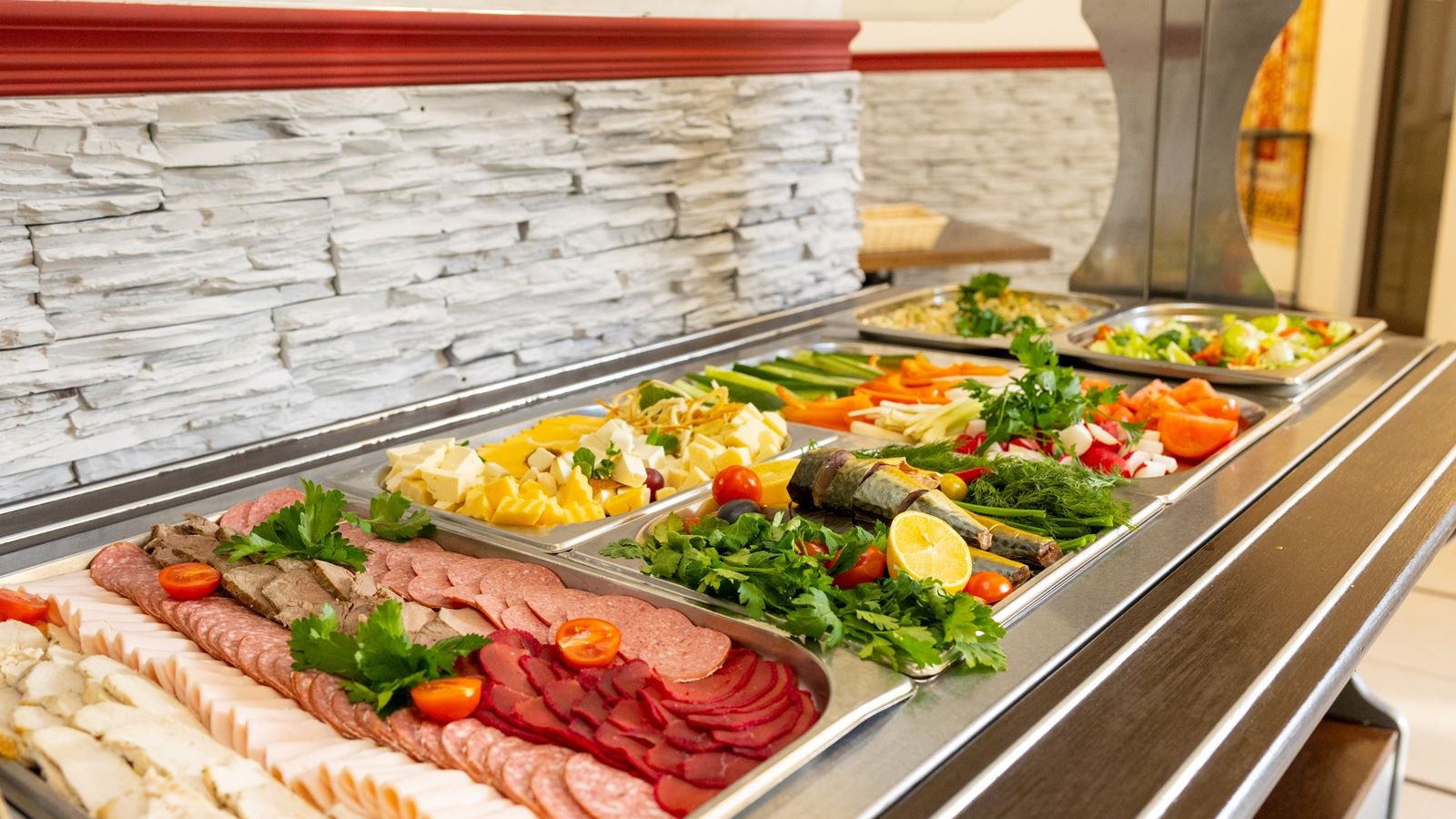 restaurants-restaurant