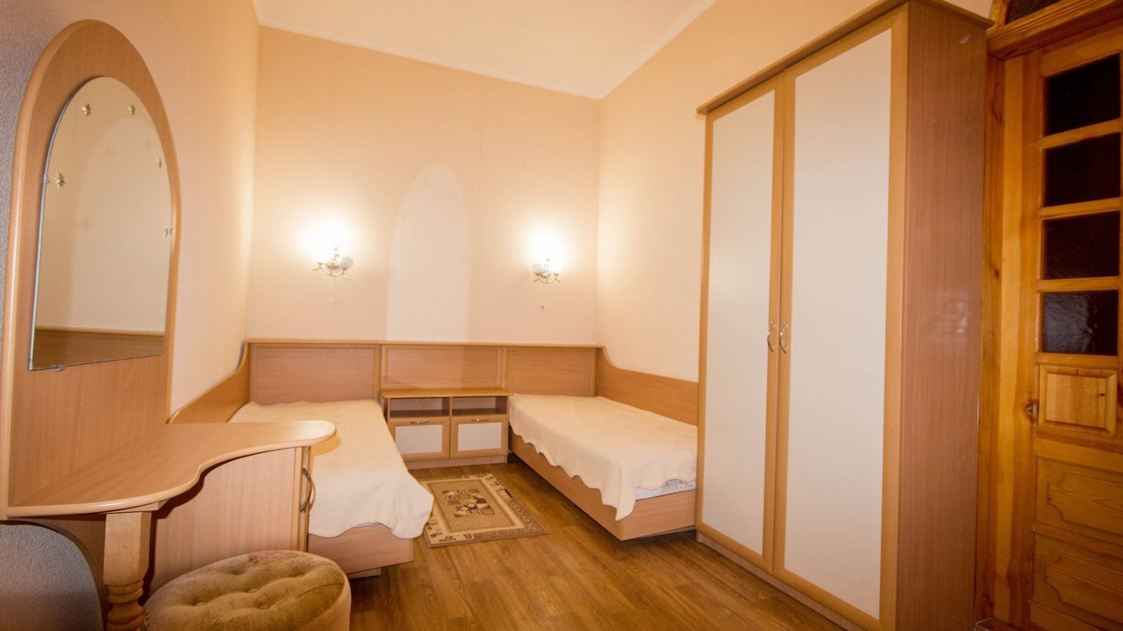 rooms-4местный-3комнатный-3кат-коттедж-12