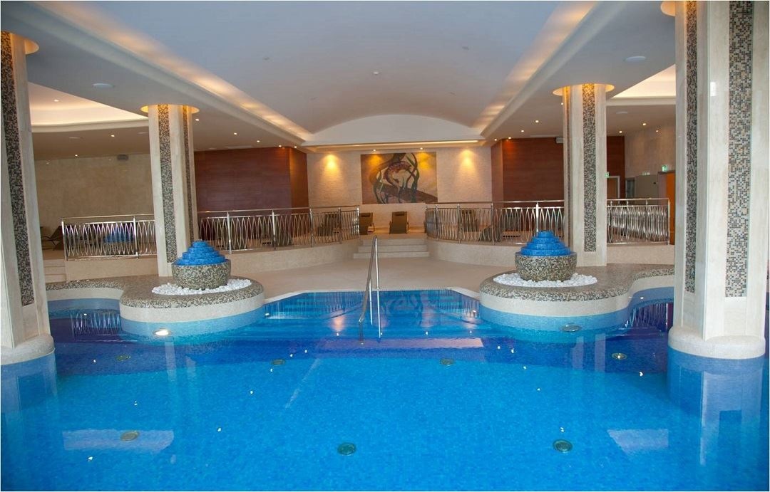 pools-indoor-pool