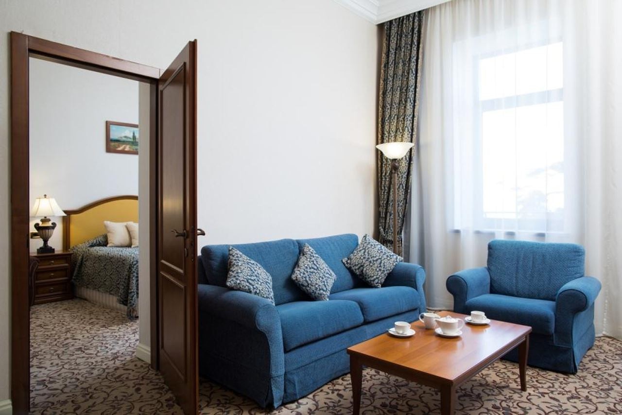 rooms-2-местный-2-комнатный-люкс--корпус-классик