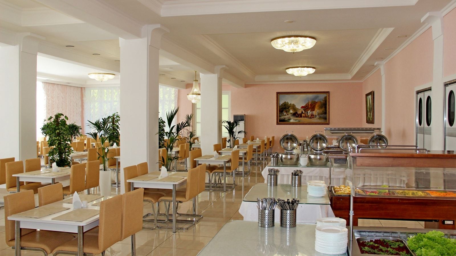 restaurants-persikovy-zal