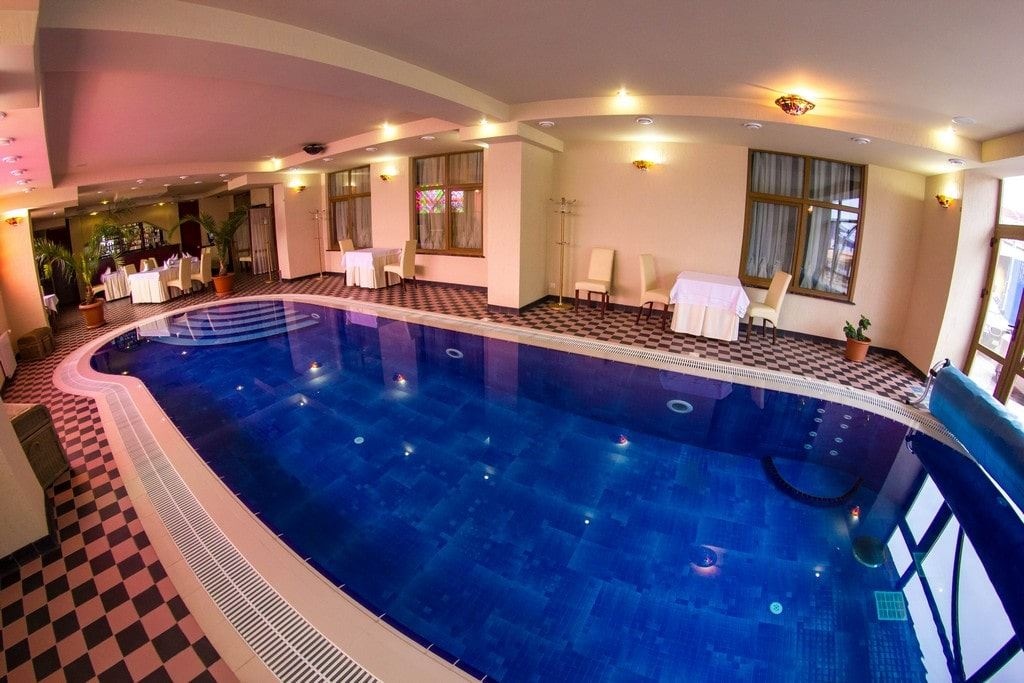 pools-indoor-pool